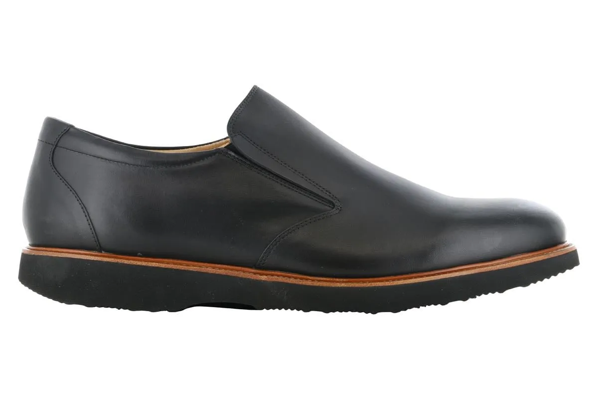 Samuel Hubbard Frequent Traveler Slip On Black